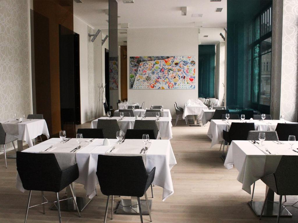 Restaurace v ubytování Hotel Lev