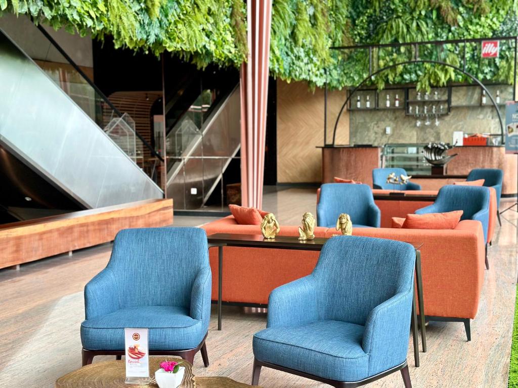 Posezení v ubytování HARRIS Hotel & Conventions Gubeng
