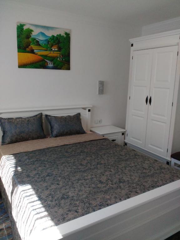 Posteľ alebo postele v izbe v ubytovaní VILLA IRAKLITSA SEA VIEW