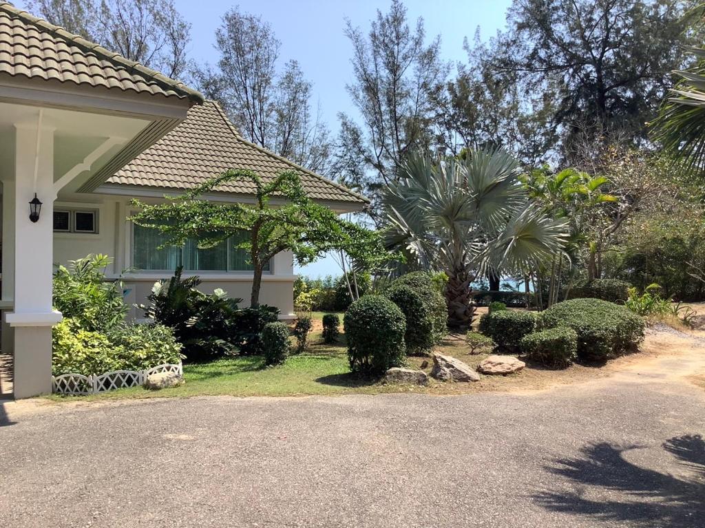Seapine Beach Golf and Resort Hua Hin - Resim 41