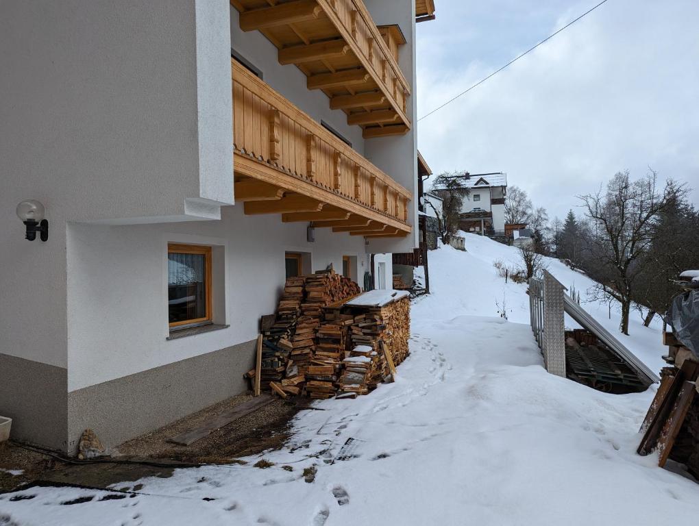 Apartment Fatlar during the winter