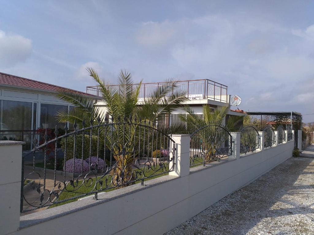 The building in which A villát is located