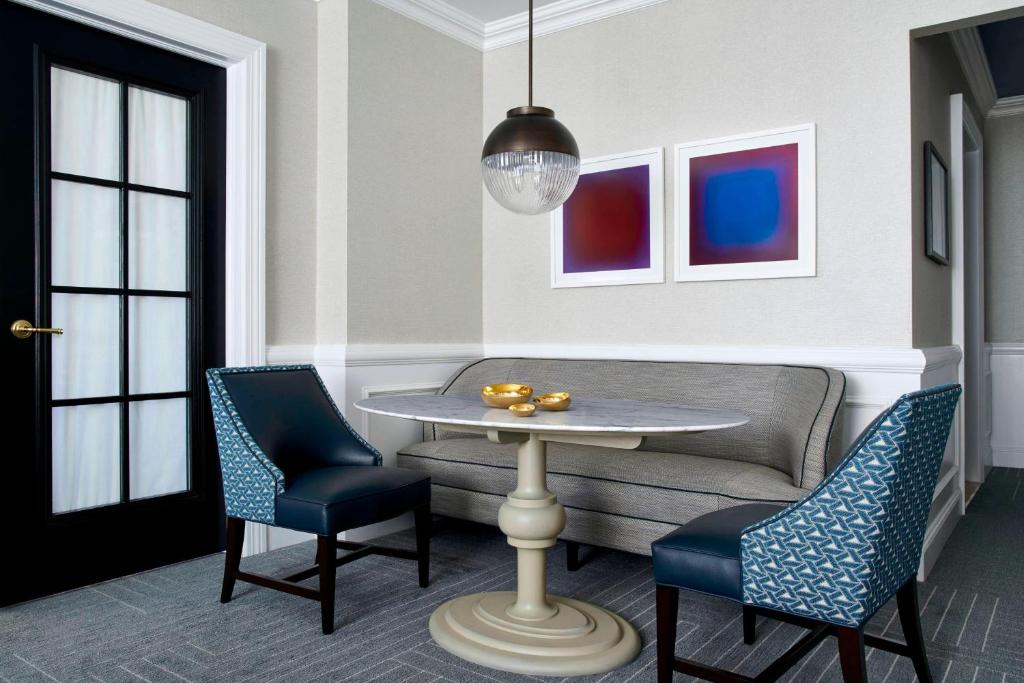 Posezení v ubytování The Ritz-Carlton, Washington, D.C.