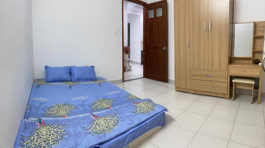 Cozy apartment near airport by Saigon river and landmark views, Ho Chi