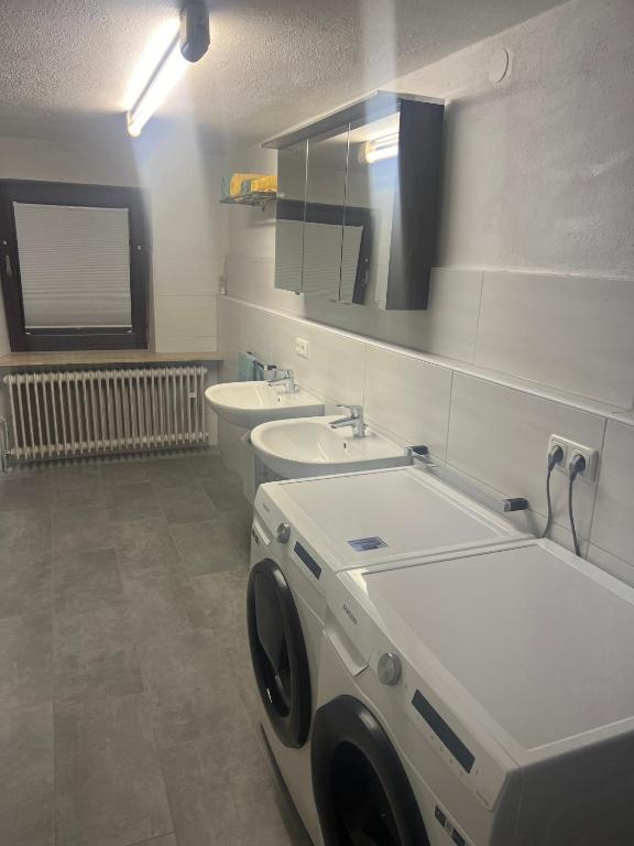 Gasthof Legend - Habitación Doble O Twin Con Baño Compartido
