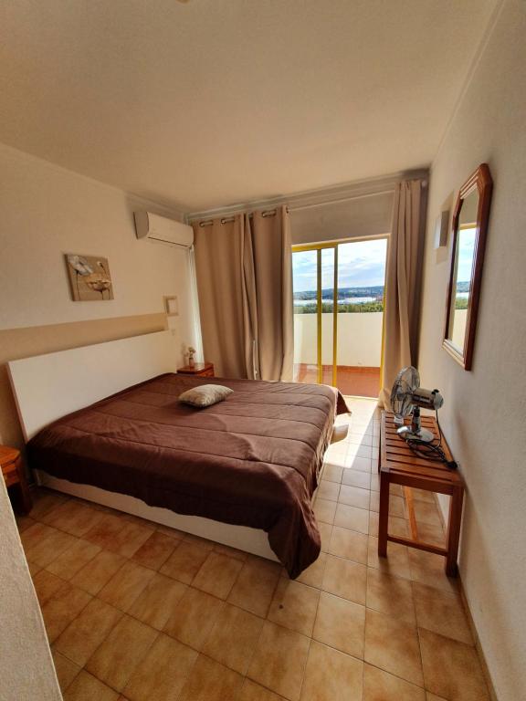 T1- Praia da Rocha com piscina -segunda linha