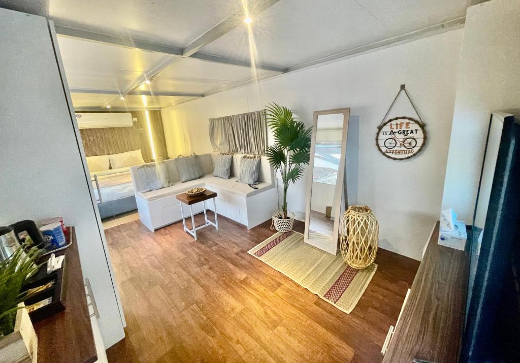 Fotografie z fotogalerie ubytování Al shalal caravan v destinaci Fudžajra
