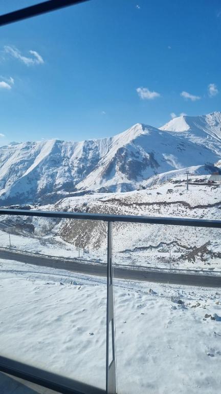 Nespecifikovaný výhled na hory nebo výhled na hory při pohledu z apartmánu