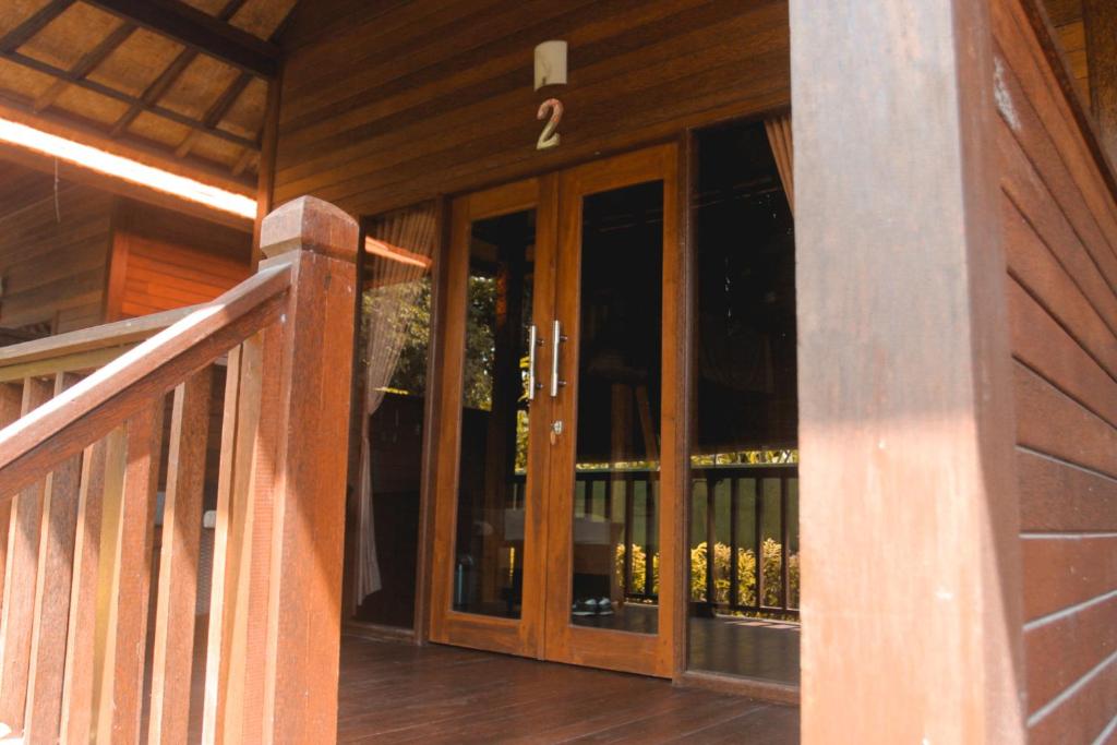 Garden Cottage Lembongan & Hostel - Cama Em Quarto De Dormitório De 4 Camas