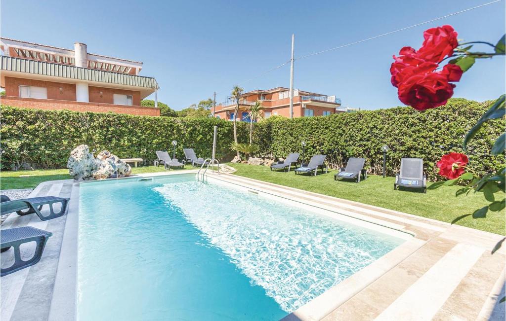 The swimming pool at or close to Awesome Home In Terracina Lt