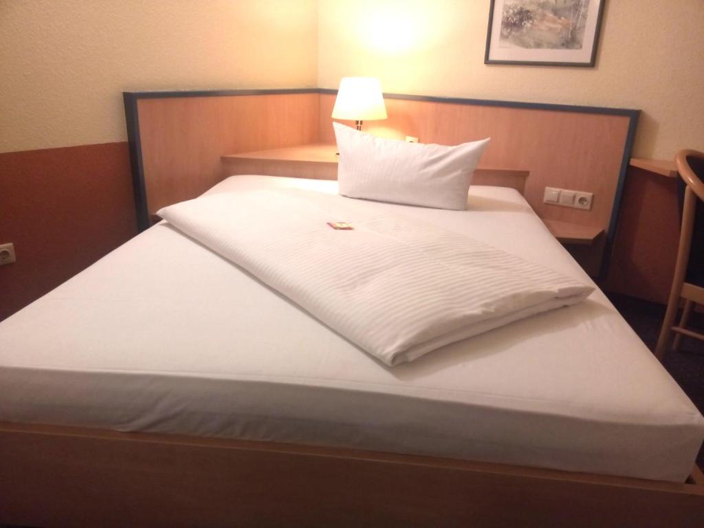 Central Hotel Winnenden - Comfort Single Room