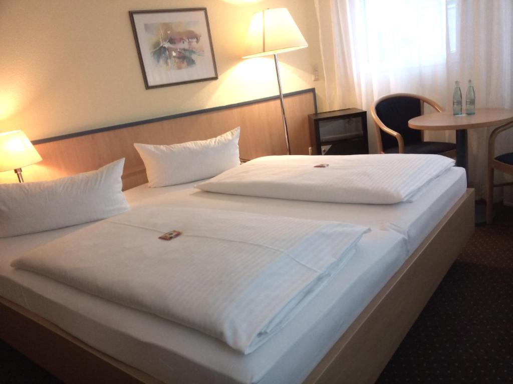 Central Hotel Winnenden - Double Room