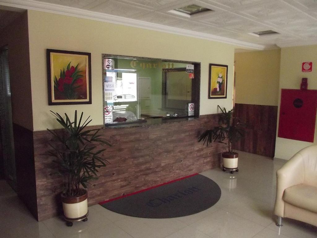  Charlott Hotel