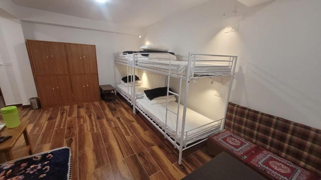 Dorjee House PURE VEG HOMESTAY - Quadruple Chambre