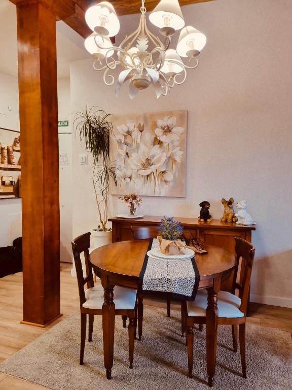 Una MIRADA A LA CATEDRAL-Apartamentos Burgos Catedral - 5