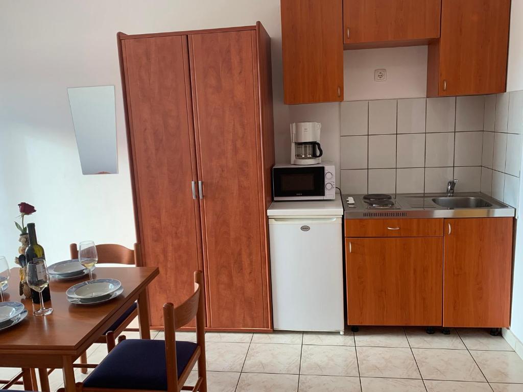 Apartments Julija - Apartamento Con Vistas Al Mar