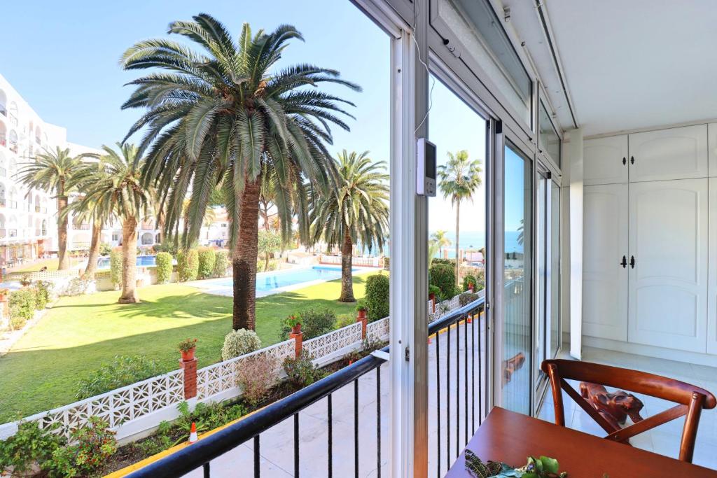 2 bedroom in Carabeo with pool and seaview