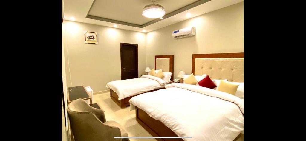 Grand Luxury Hotel Multan - Executive Triple Room