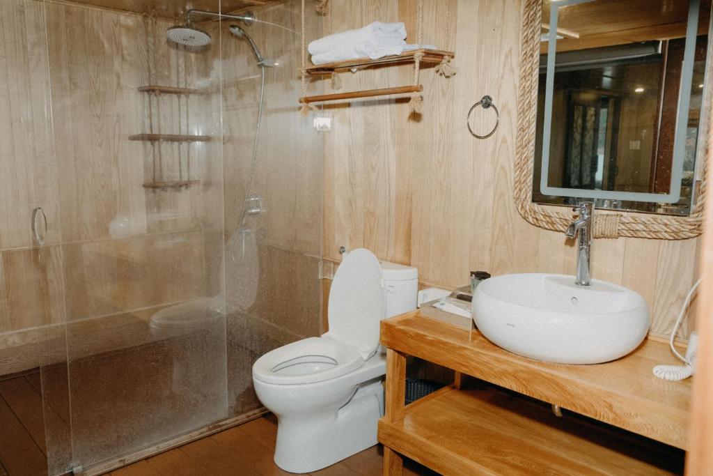 Lan Ha Floating Homestay - 10