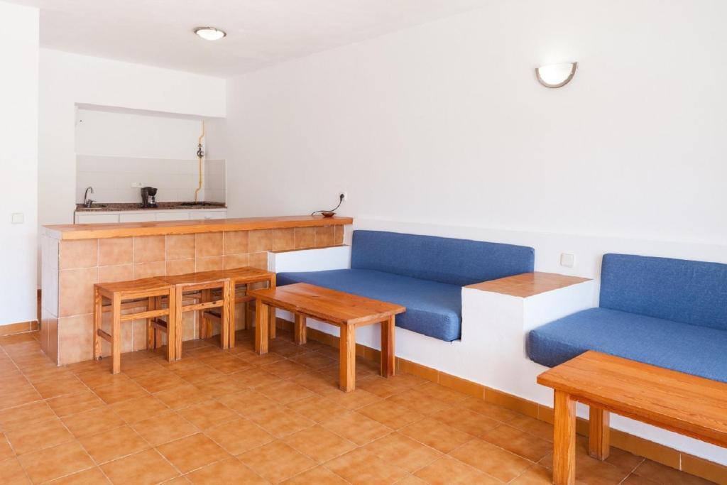 Aparthotel Puerto Cala Vadella, Cala Vadella – Updated 2023 ...