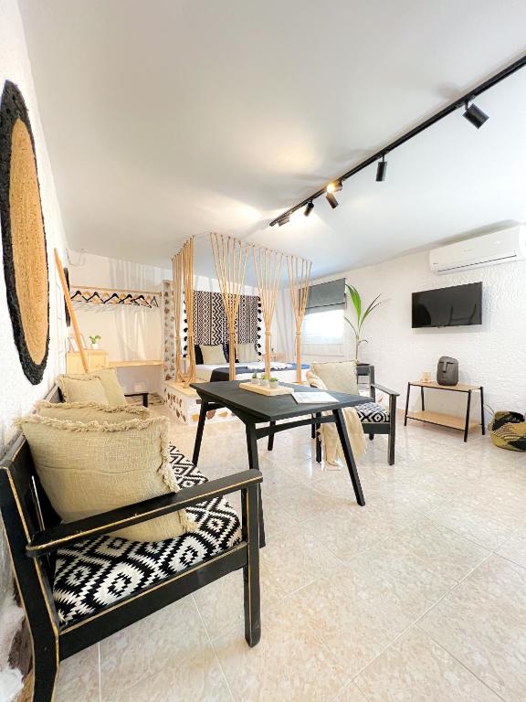 Telewizja i/lub zestaw kina domowego w obiekcie LA Casa Di Lusso N7 -Adults Only