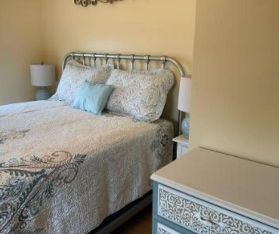 Chateau Country Inn and Captain's Cottage - Casa De Cuatro Dormitorios