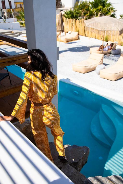 Bazén v ubytování Sandaya Luxury Suites nebo v jeho okolí