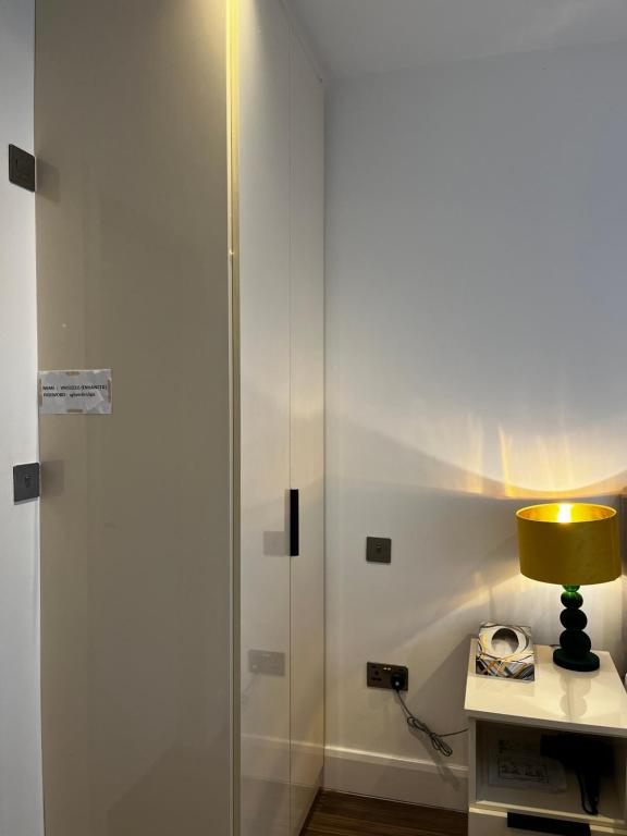 Season house - Single Room With Private Bathroom