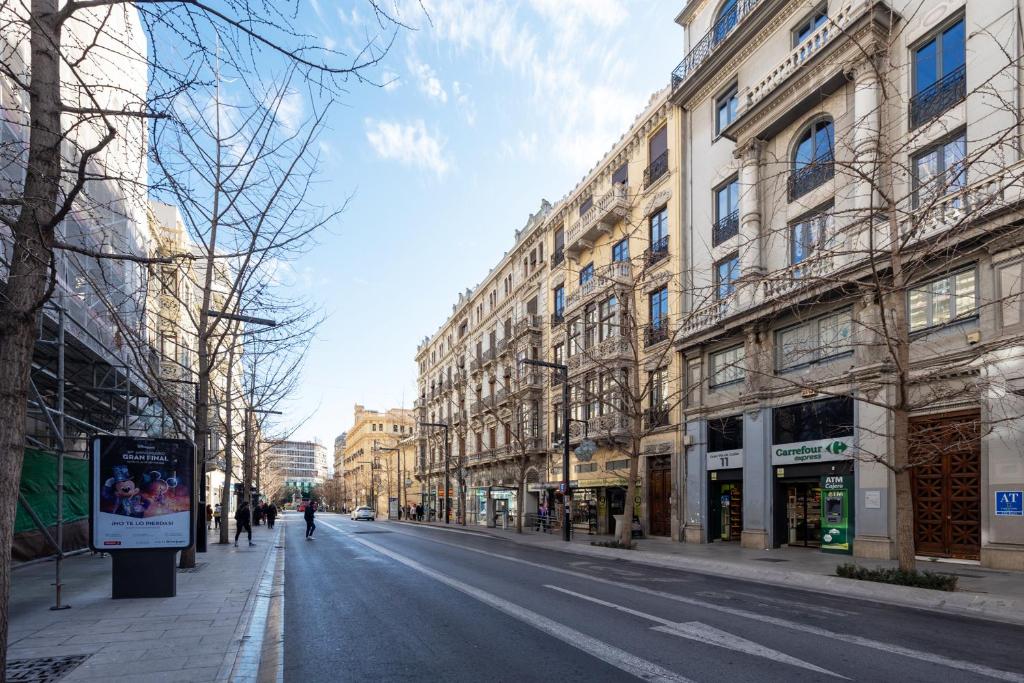 Luxury Gran Via Apartments - 18