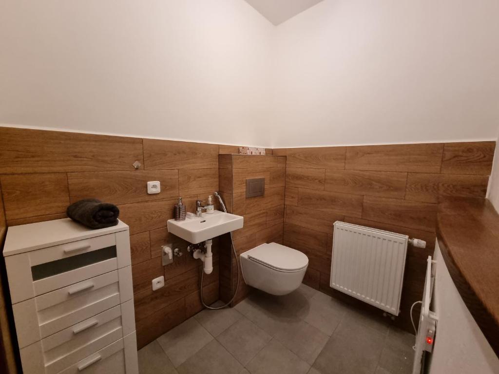 Koupelna v ubytování Apartmán U Bašty