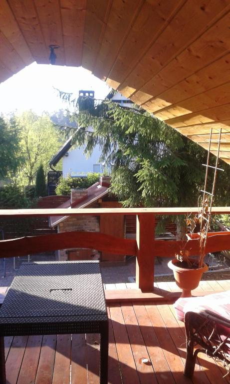 Balkón alebo terasa v ubytovaní Domek nad jeziorem