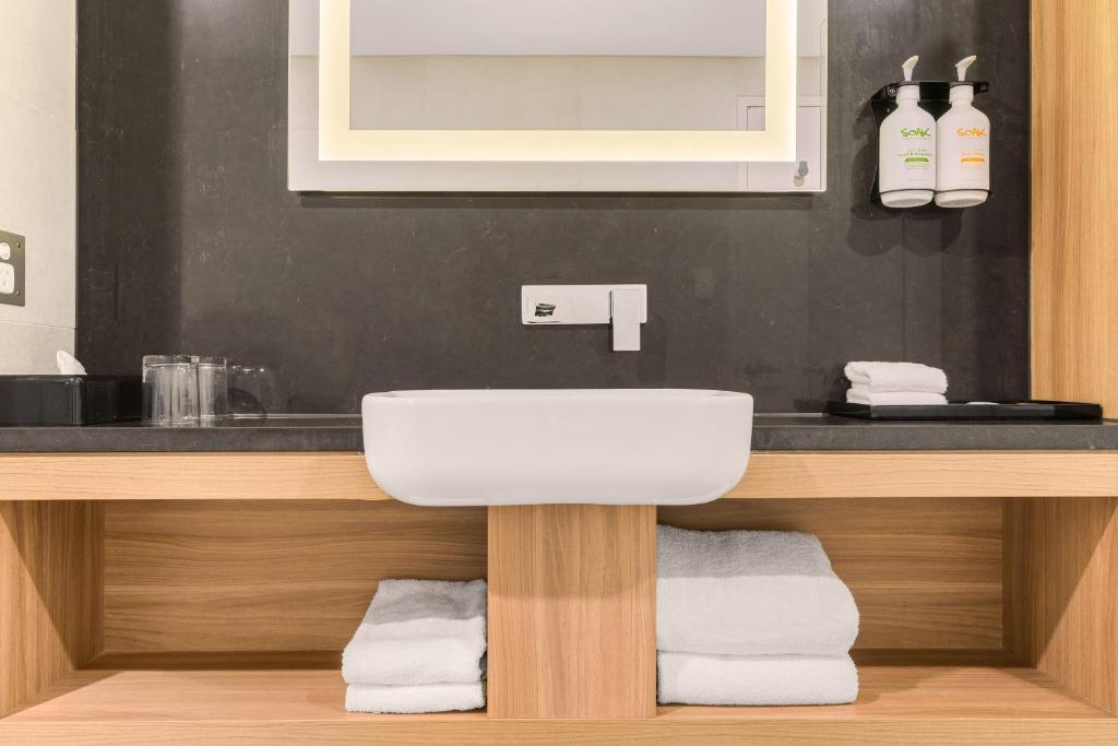 Furama Darling Harbour - Resim 6