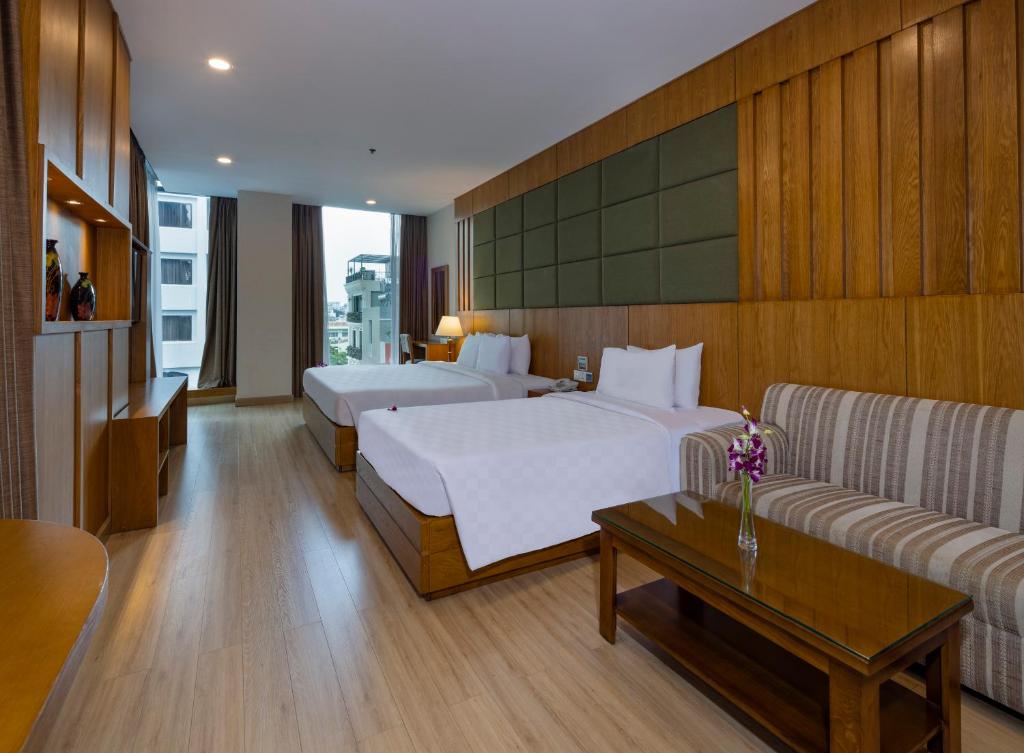 Suite Gia Đình 2 Người Nhìn Ra Thành Phố Với Trà Chiều Hằng Ngày