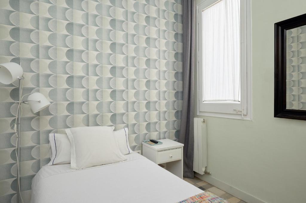 Hostal Poblenou - 17