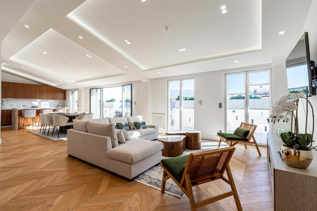 Posedenie v ubytovaní Sumptuous renovated Penthouse - Gray d'Albion-Croi