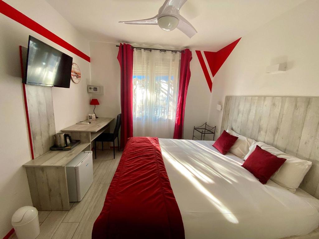 The Originals City, Hôtel Azur, Fos-sur-Mer - Comfort Double Room