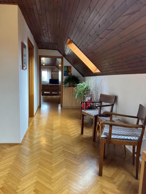 Część wypoczynkowa w obiekcie Cozzy apartment in nature