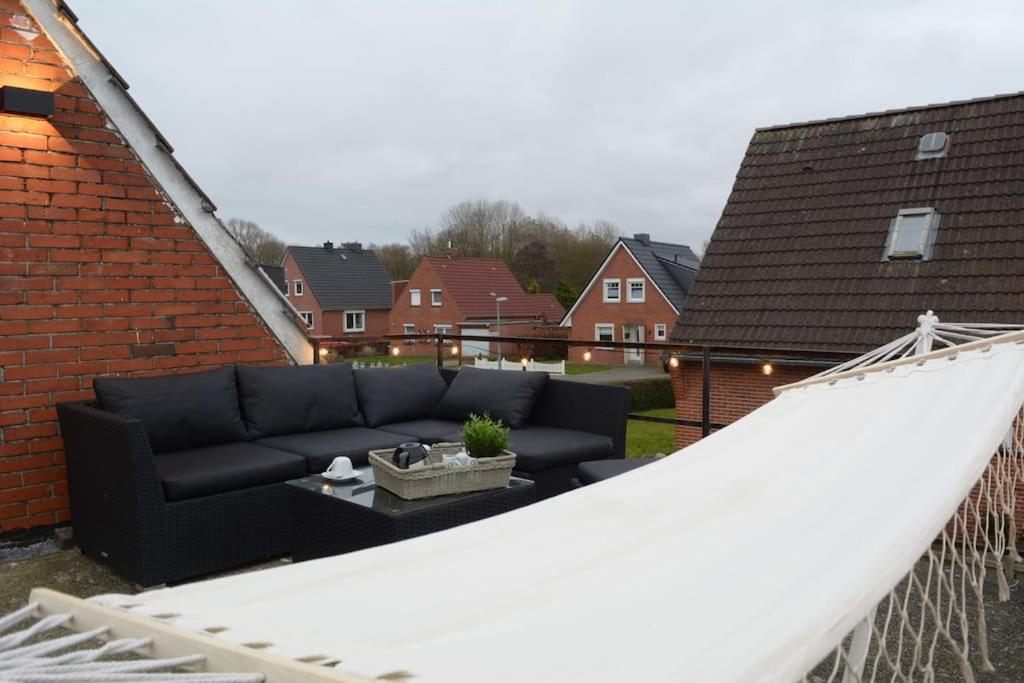 Balkón nebo terasa v ubytování Ferienhaus Kiebitznüst in Emden