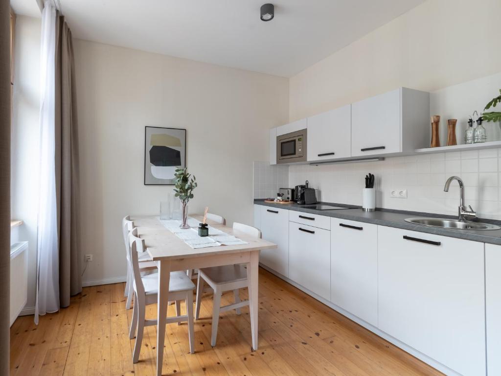 Schoenhouse City Street - Resim 15