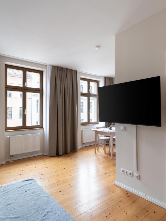 Schoenhouse City Street - 16