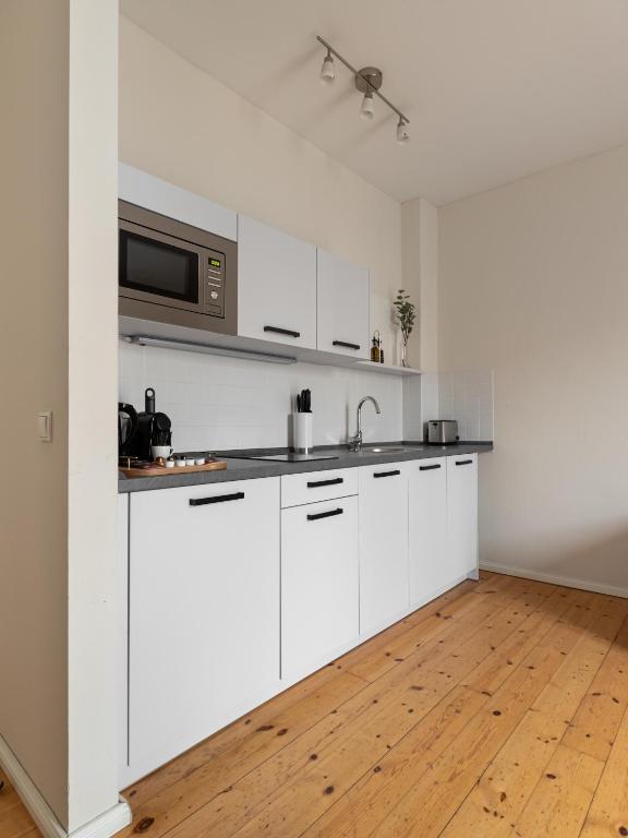 Schoenhouse City Street - Resim 21