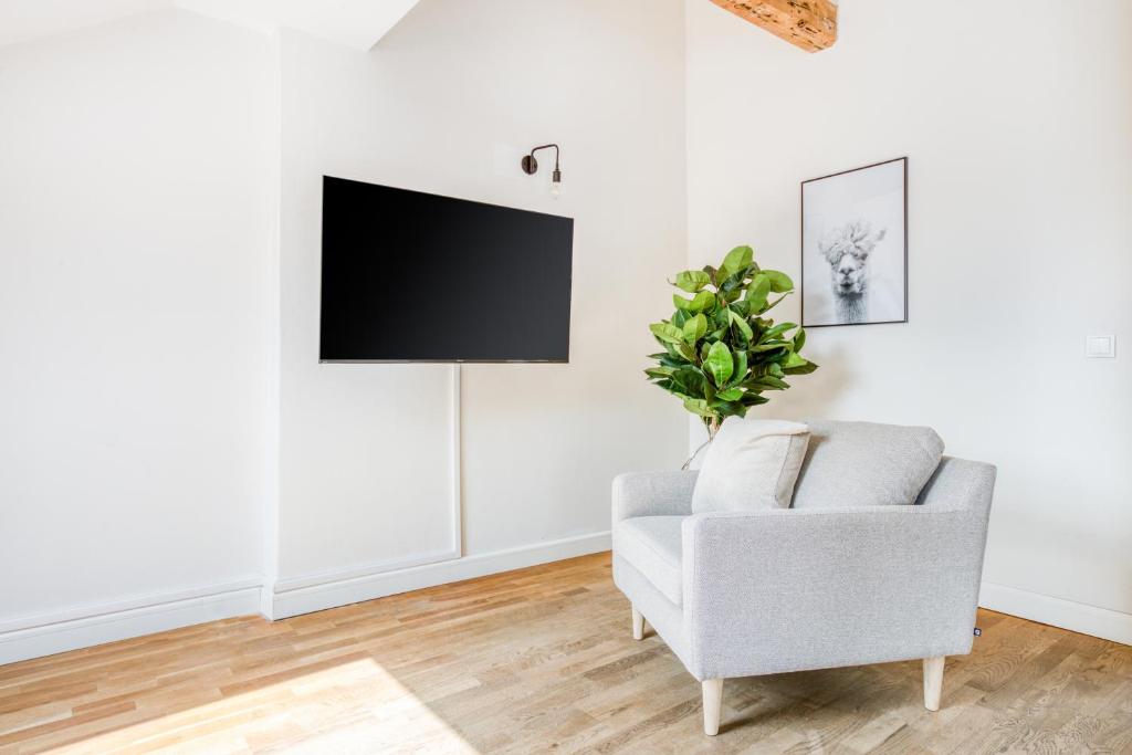 Schoenhouse City Street - Resim 22