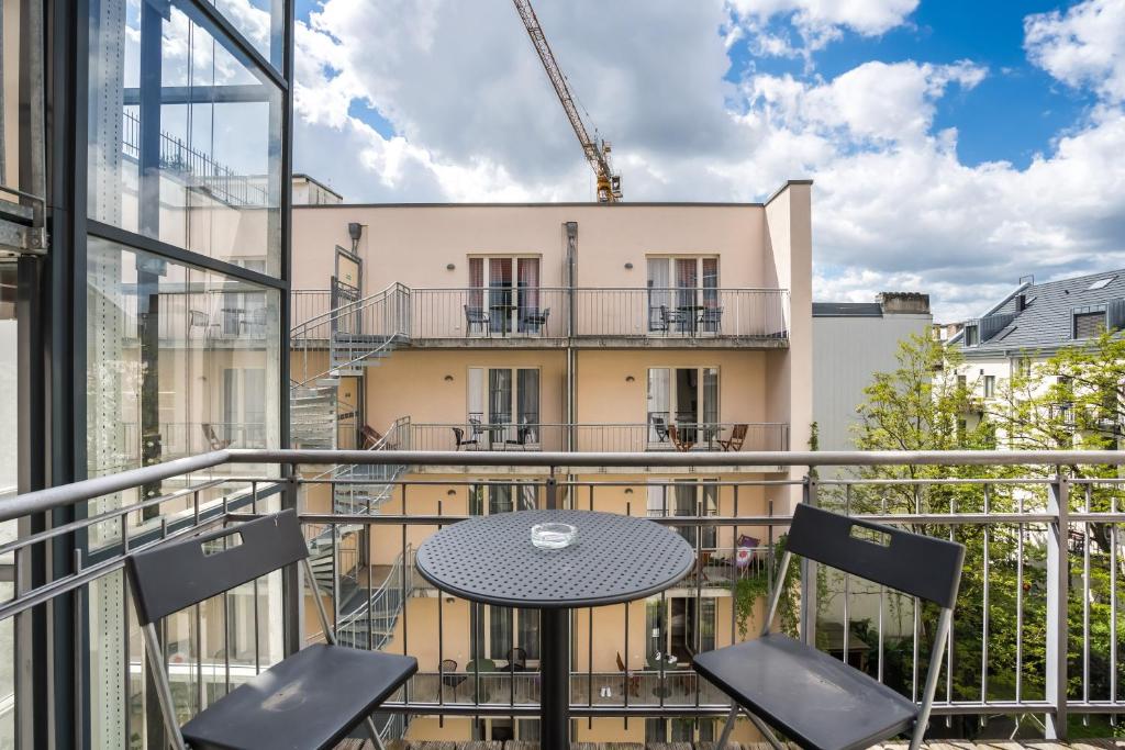 Schoenhouse City Street - Resim 23