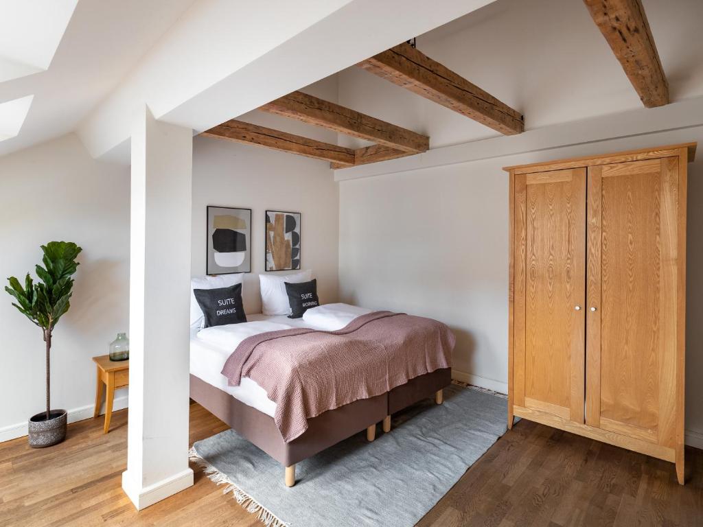 Schoenhouse City Street - Resim 30