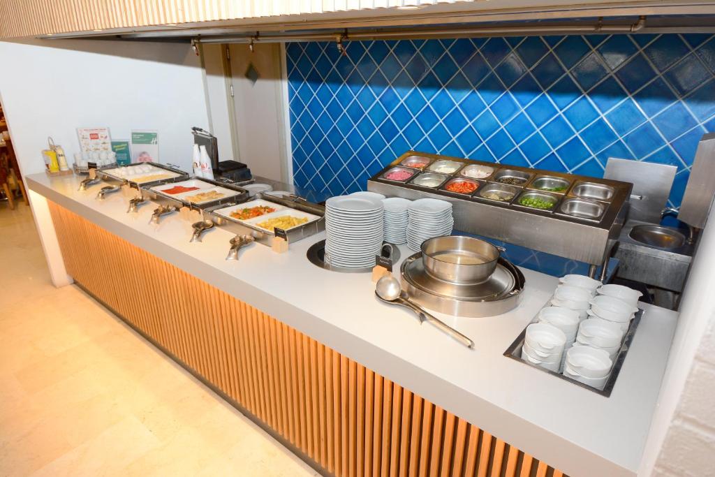 رزرو هتل، هتل Holiday Inn Istanbul City، یک هتل IHG، آژانس مسافرتی آسمان سپید