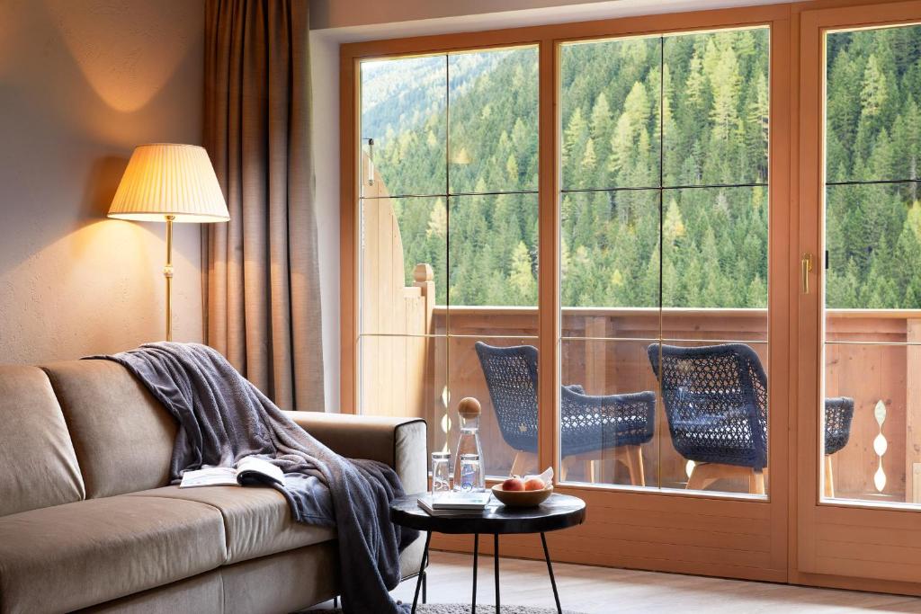 Posezení v ubytování Adler Inn Tyrol Mountain Resort SUPERIOR