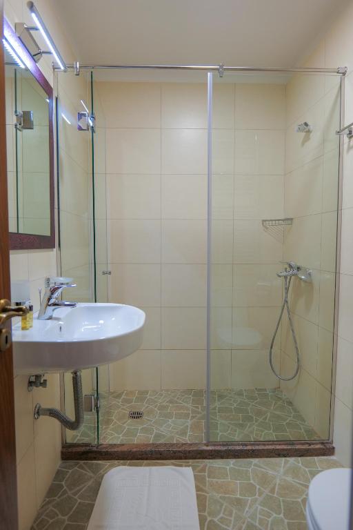Koupelna v ubytování Hotel Bineri