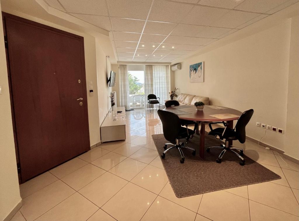 Hector Apartment Airport by Airstay - 4