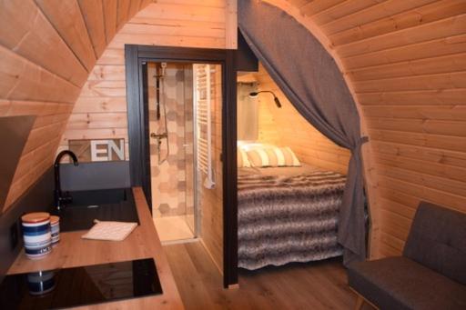 Postel nebo postele na pokoji v ubytování Camping La Combe