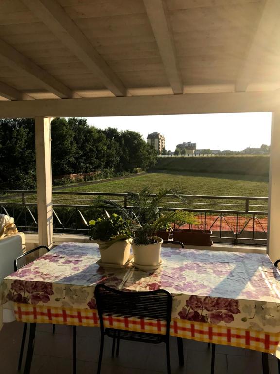 Balkón nebo terasa v ubytování FrenzHouse - Terraced Apartment close to Rho Fiera and San Siro